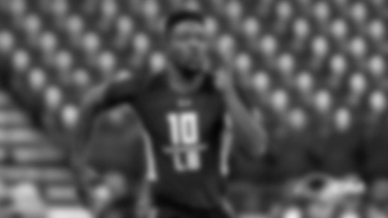 LB Leonard Floyd