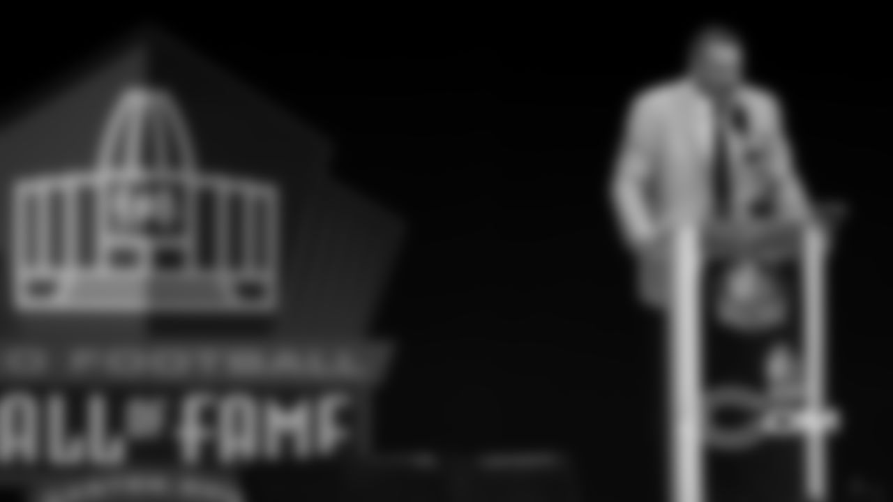 urlacher-28-hof-080418