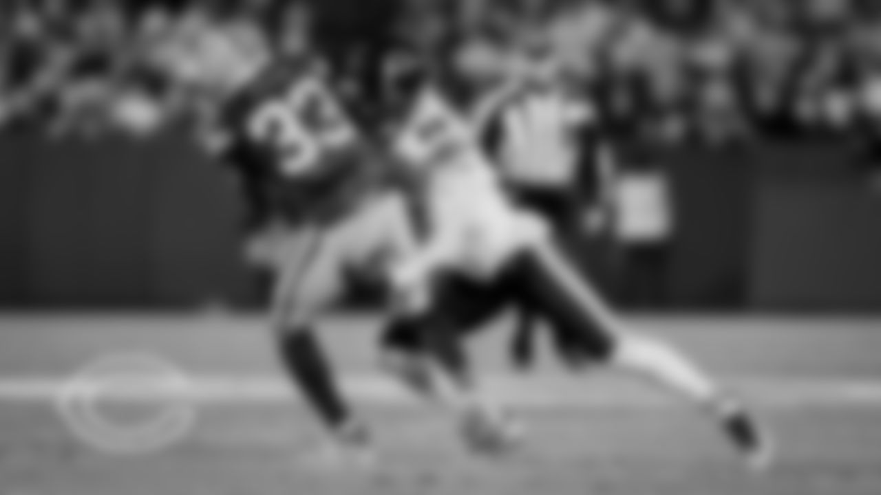 DB DeAndre Houston-Carson
Re-signed to one-year contract (March 20)