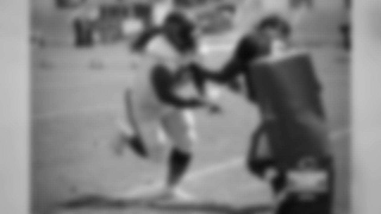 DL Will Sutton