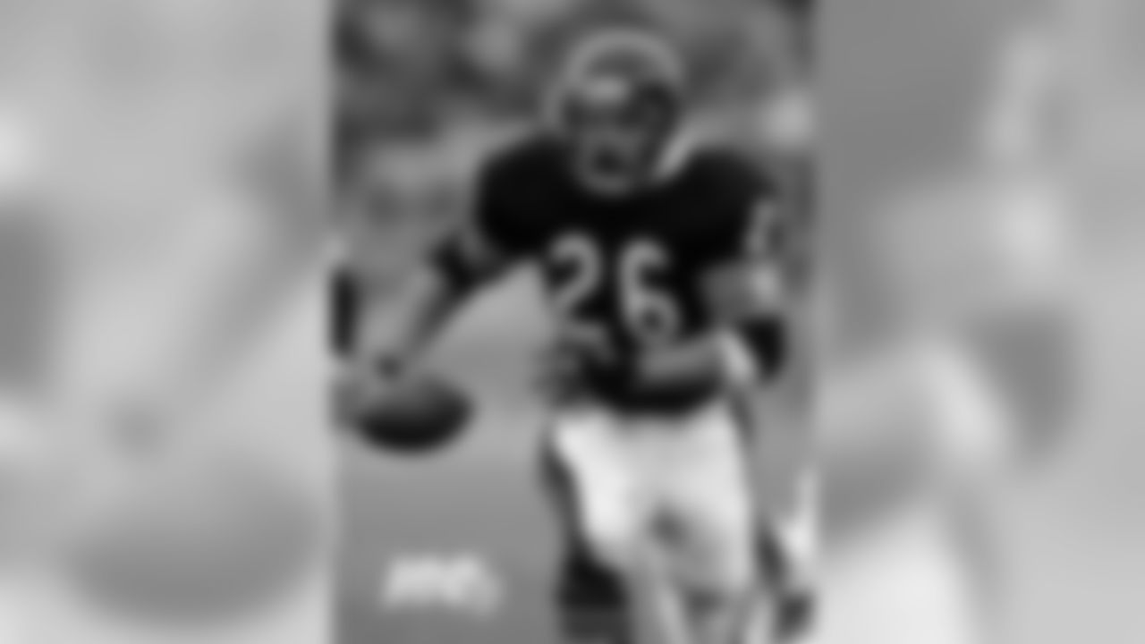 70. Matt Suhey, RB
1980-89