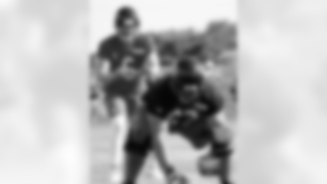 C Roberto Garza, QB Jay Cutler