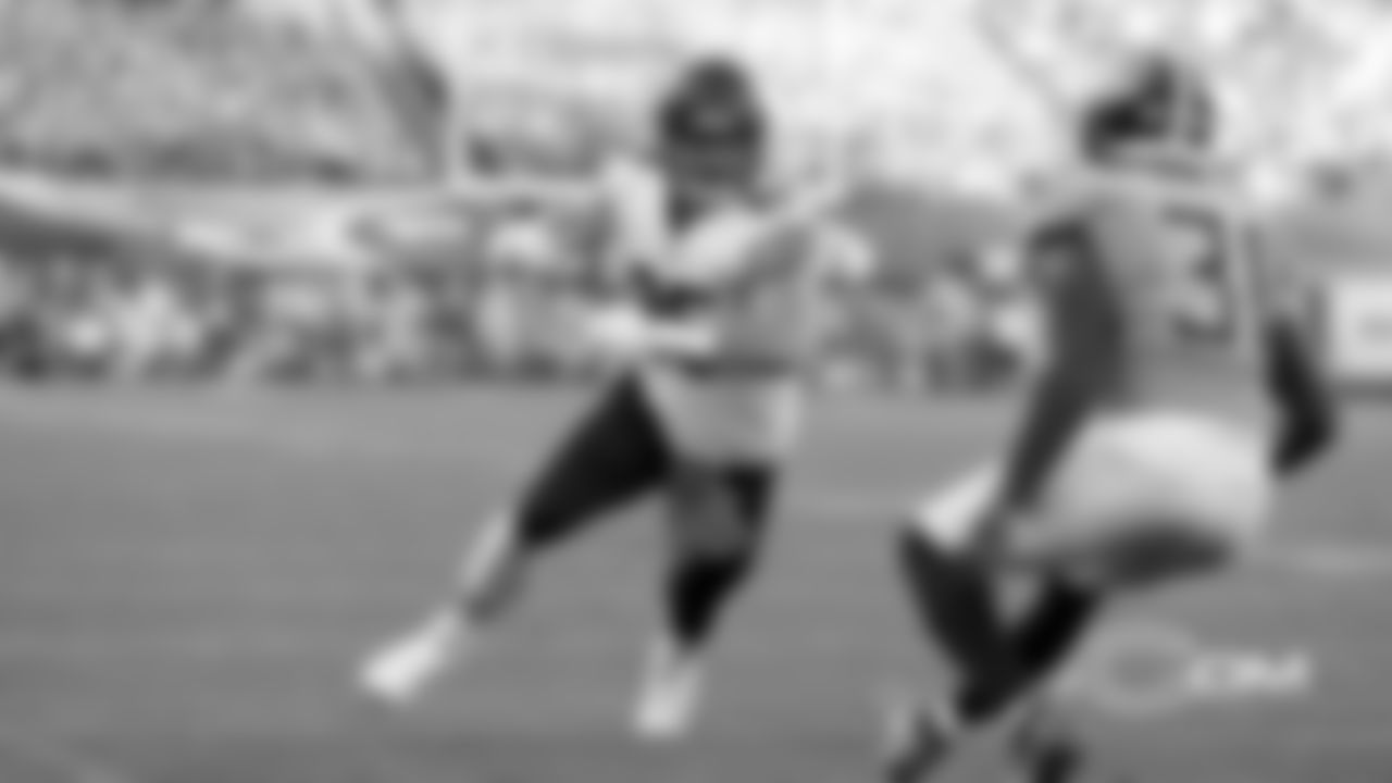 RB Ryan Nall
Re-signed to one-year contract (March 3)