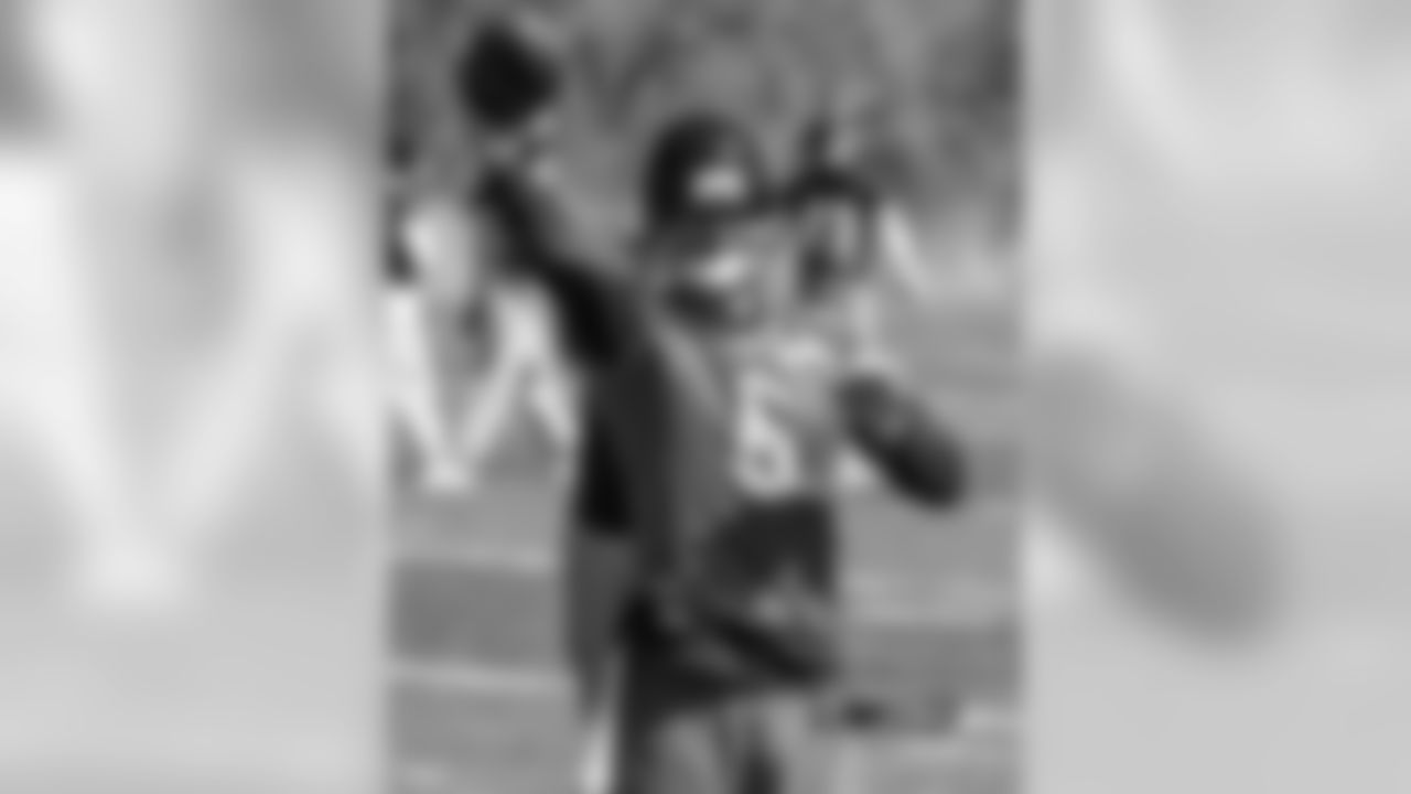 QB Jay Cutler