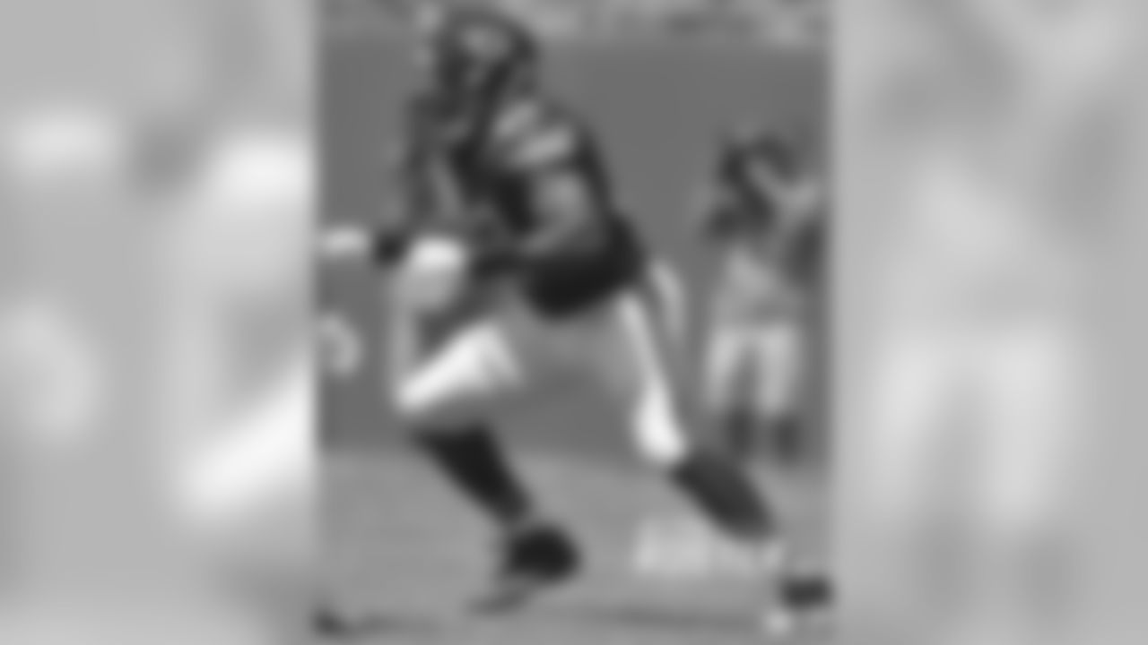OLB Sam Acho