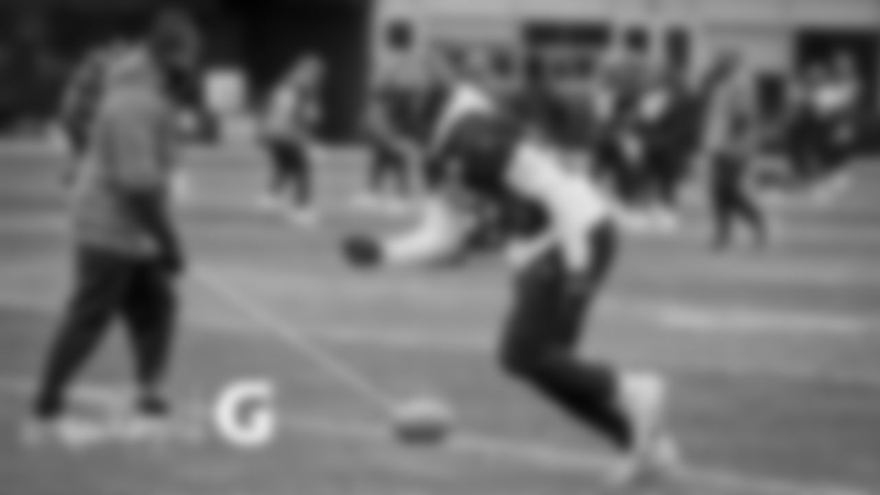 OLB Trevis Gipson