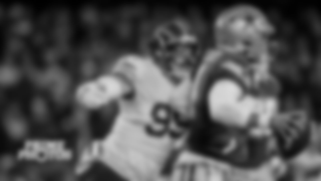 LB Aaron Lynch