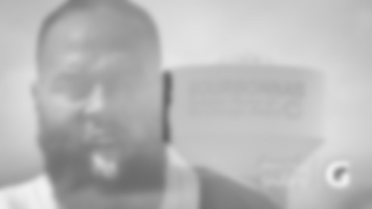 DT Akiem Hicks