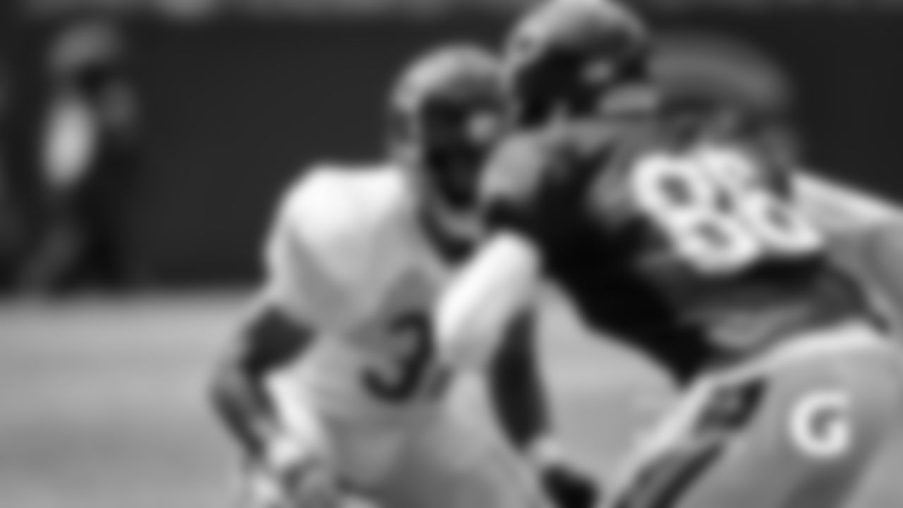 DB DeAndre Houston-Carson, WR Jon'Vea Johnson