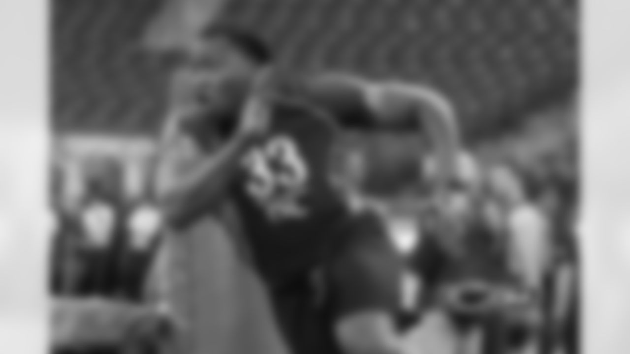 LB Pernell McPhee