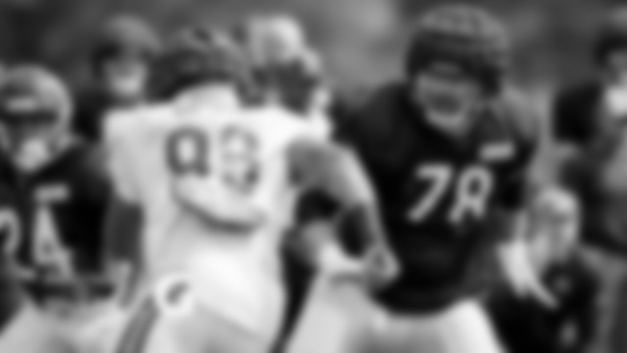 OL Riley Reiff