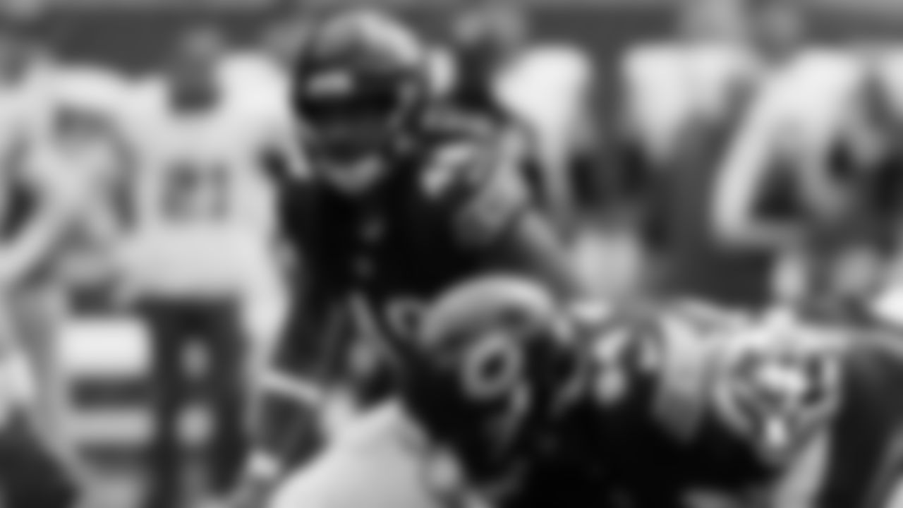 LB Tremaine Edmunds | #49