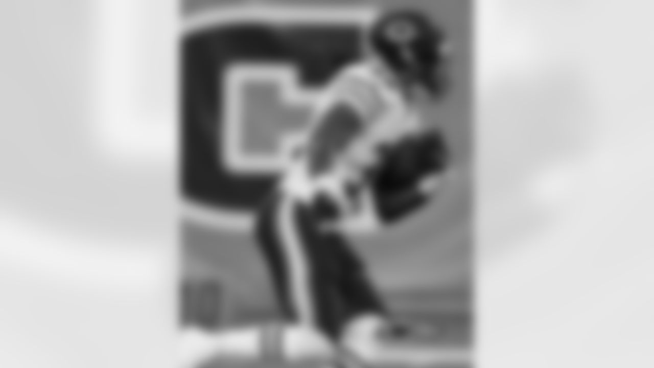 RB Senorise Perry
