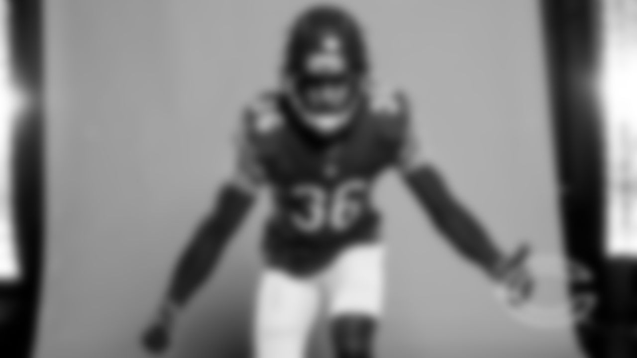 DB DeAndre Houston-Carson