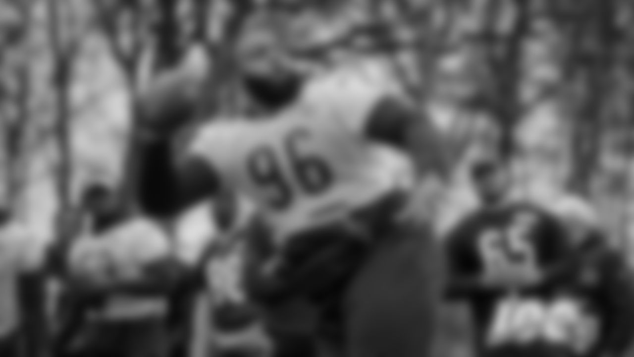 Akiem Hicks, DL