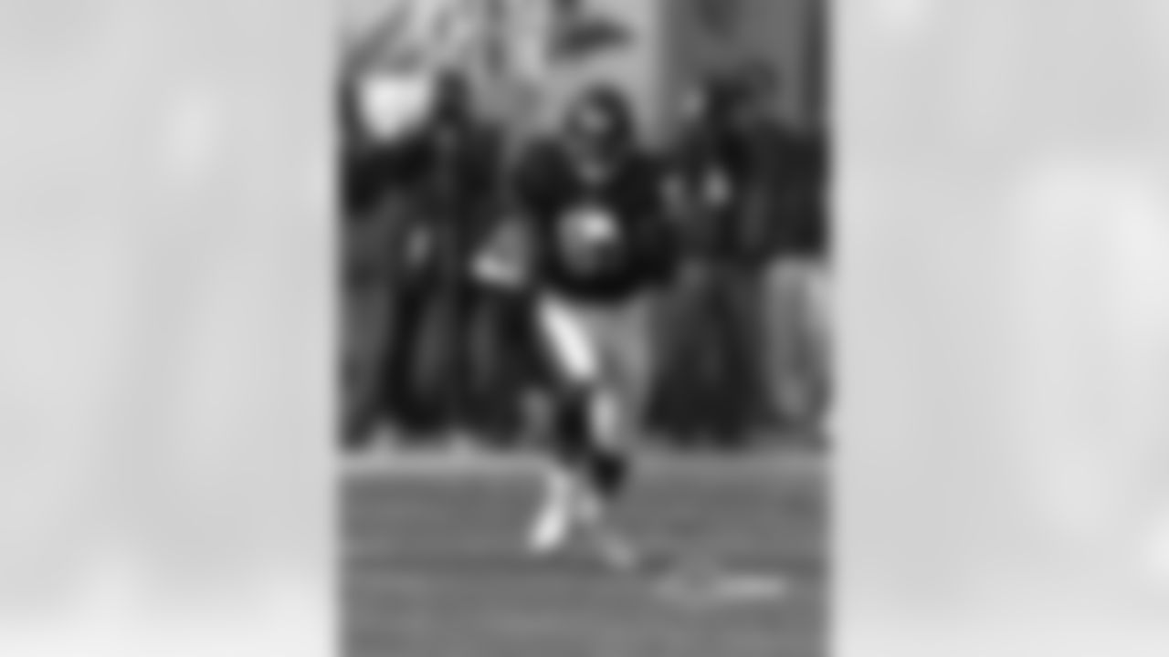 T-13) Bobby Engram (1996)
33 catches
