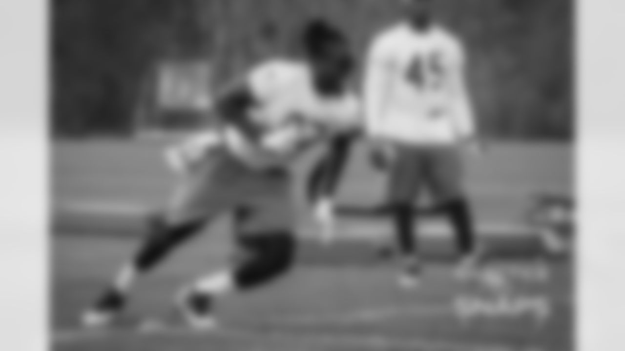 LB Willie Young