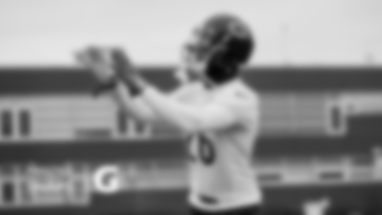 DB Deon Bush