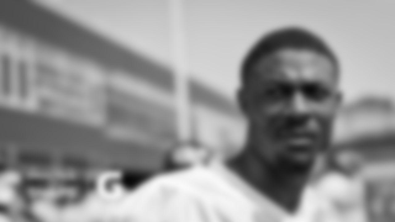 DB Artie Burns