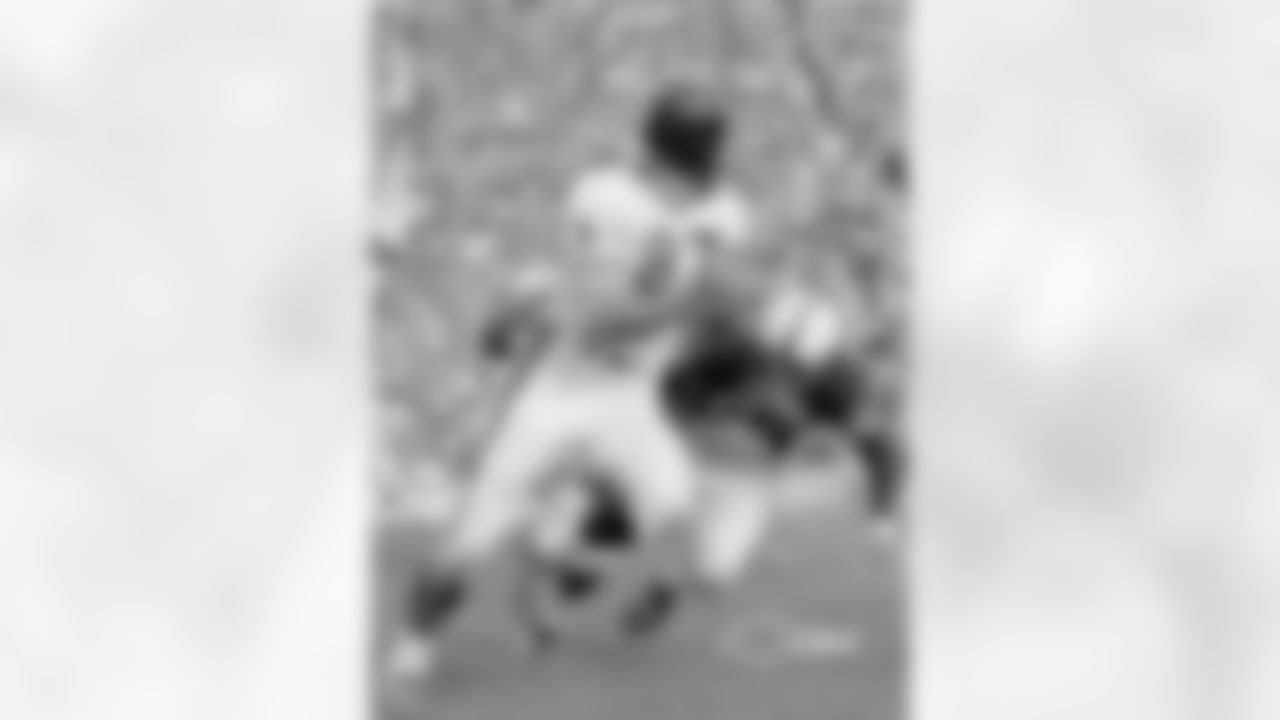 T-5) Harlon Hill (1954)
45 catches