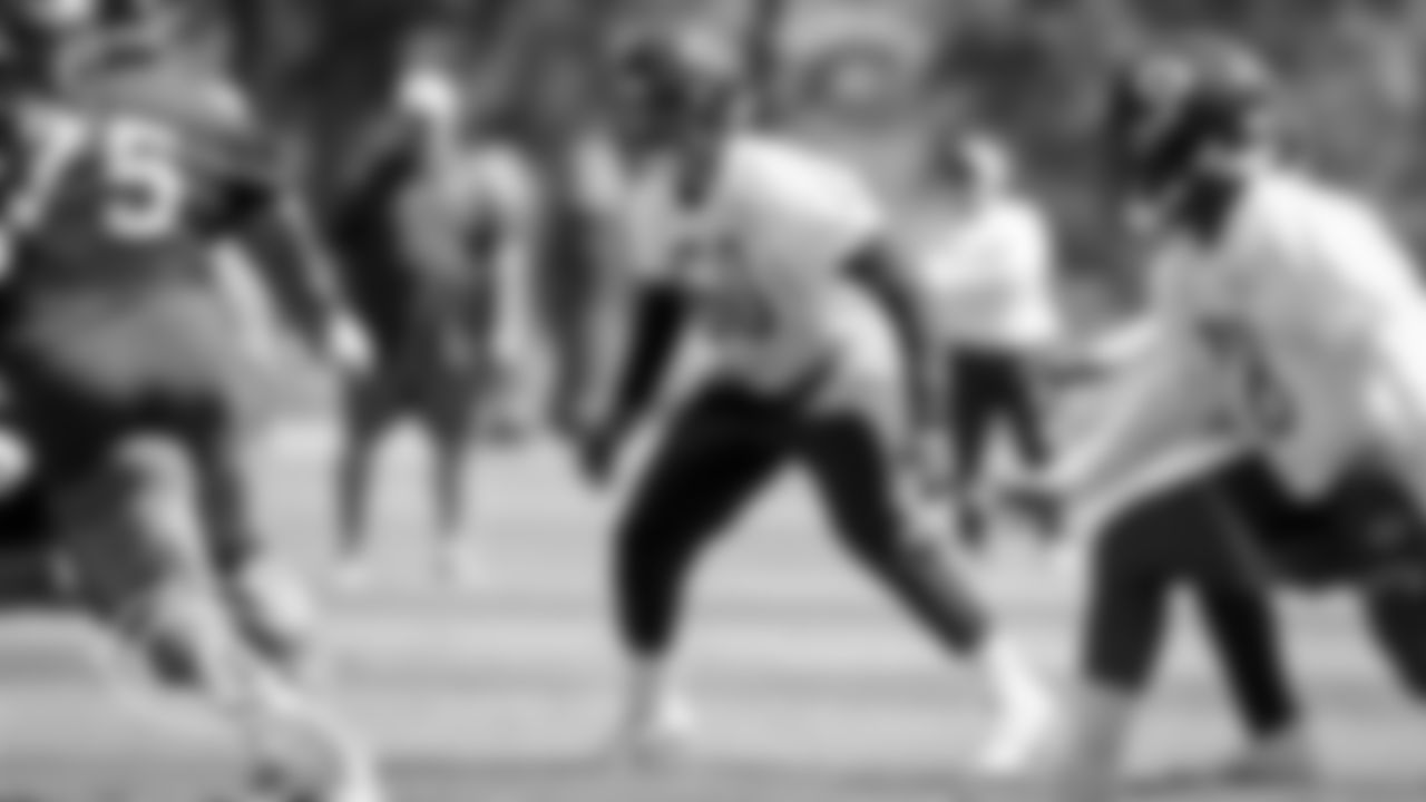 LB Austin Calitro