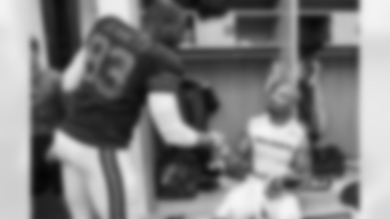 Martellus Bennett (L), Matt Forte (R)