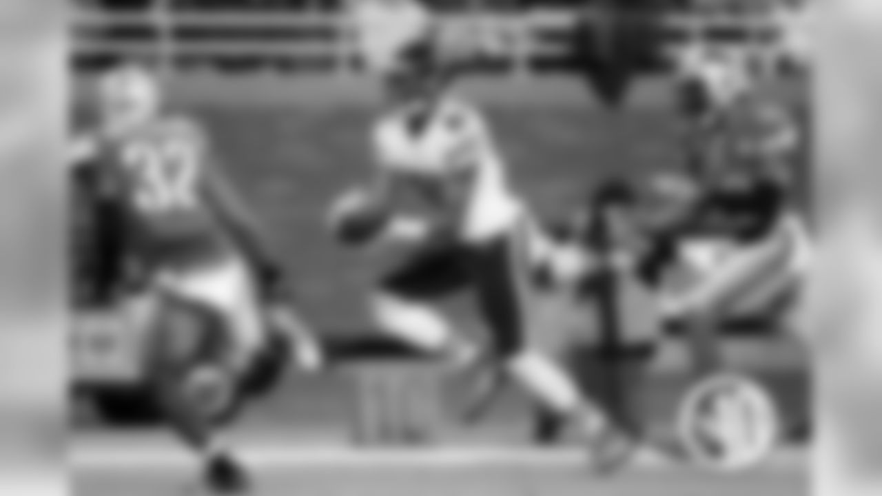 Matt Barkley touchdown pass to Cameron Meredith (at Detroit - Dec. 11)