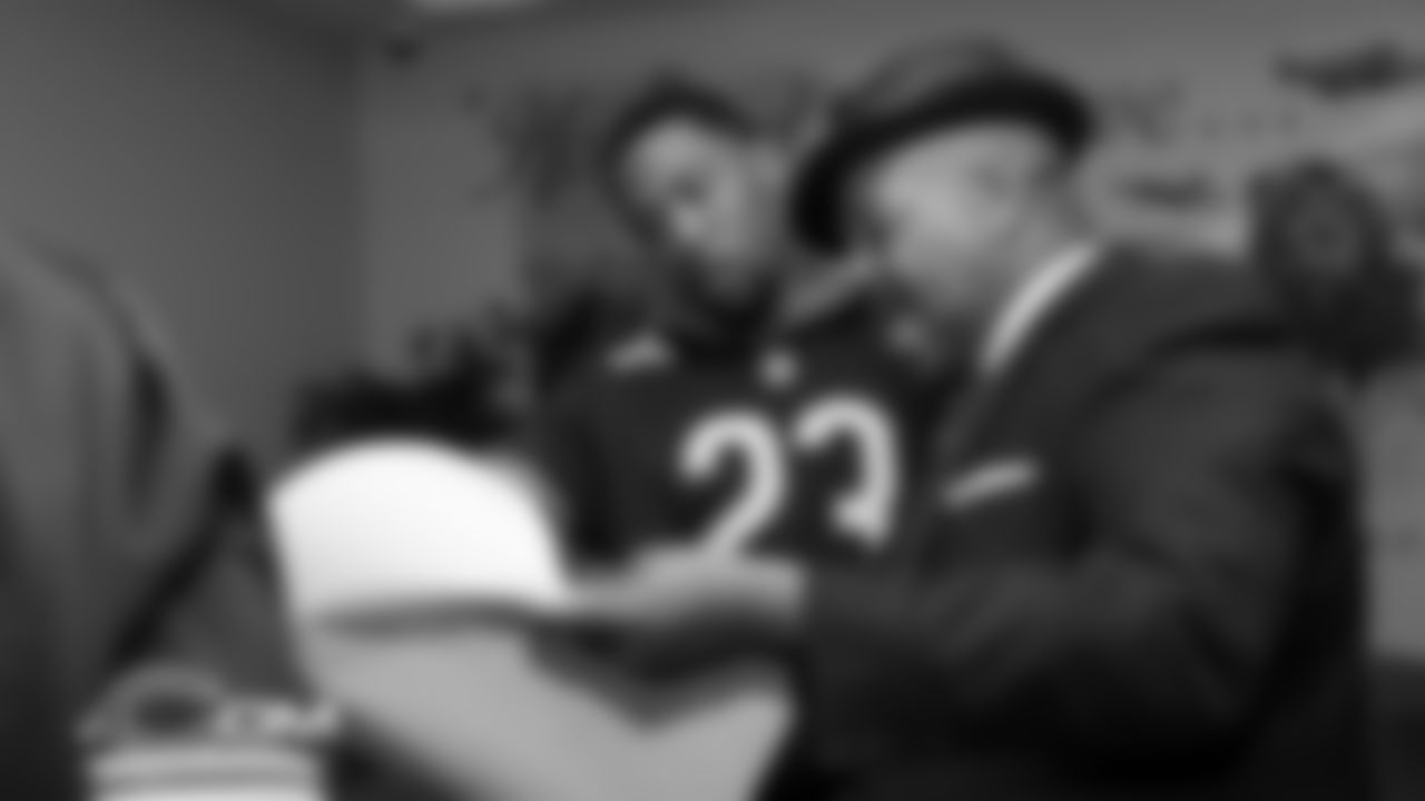 Members of the Chicago Bears visit with veterans at Hope Manor, Monday, November 5, 2018, in Chicago, Illinois.