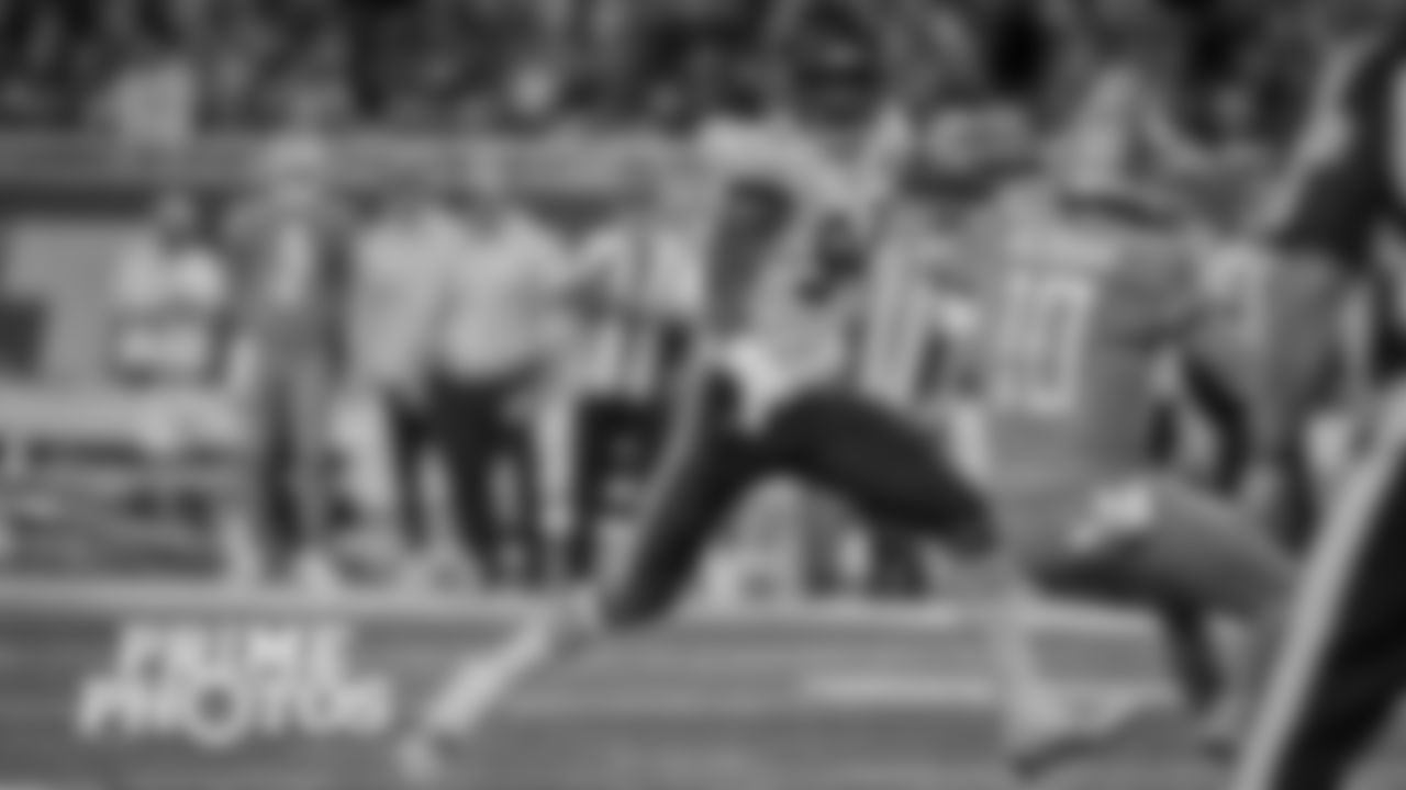 LB Leonard Floyd