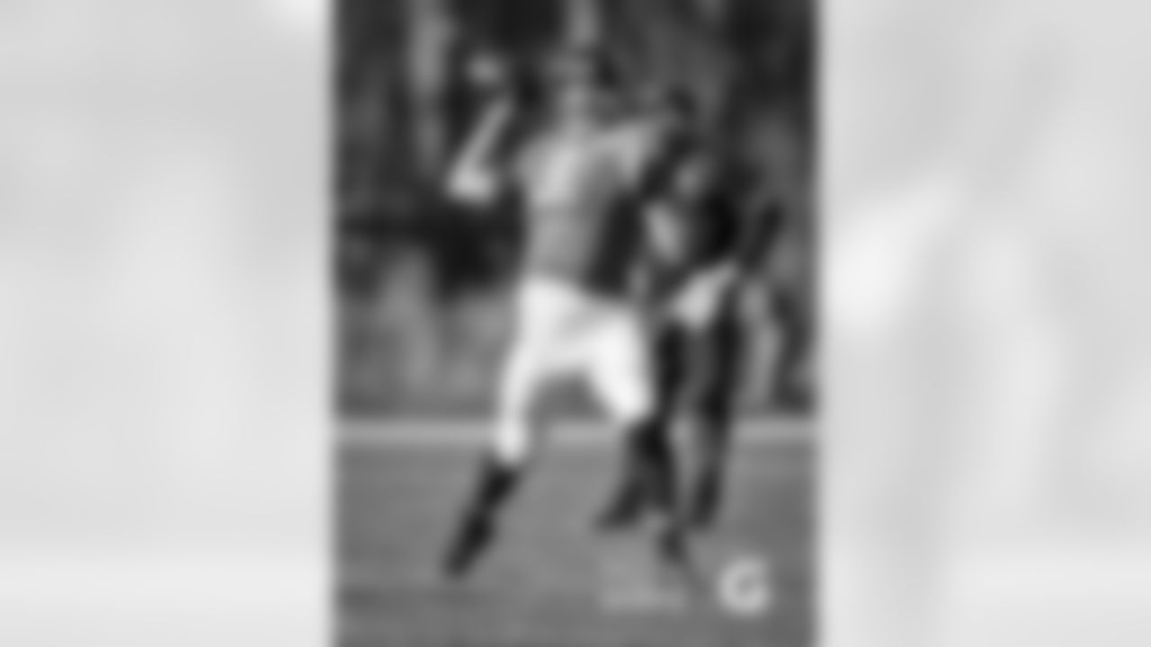 QB Nick Foles