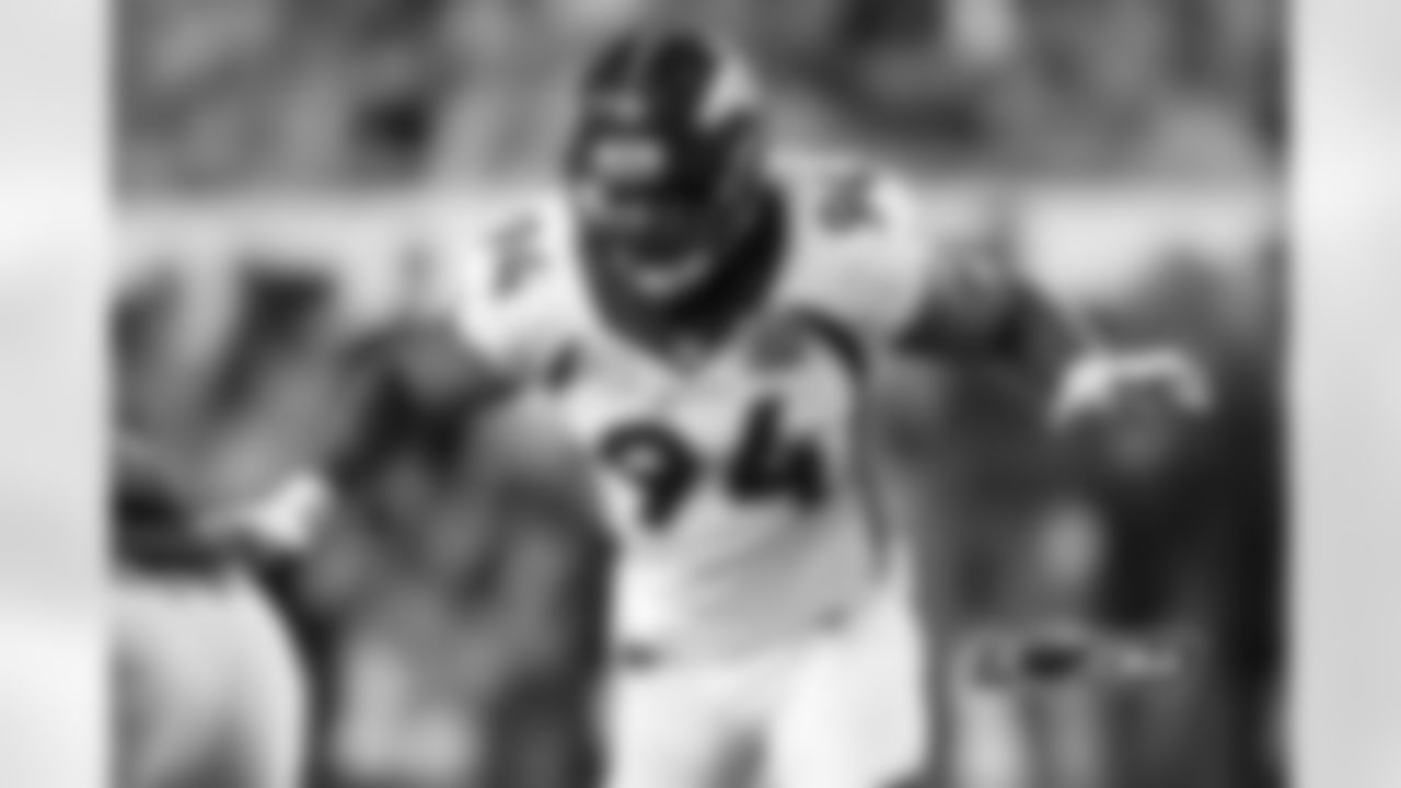 2005 - Demarcus Ware, DE - Drafted by the Dallas Cowboys out of Troy State.