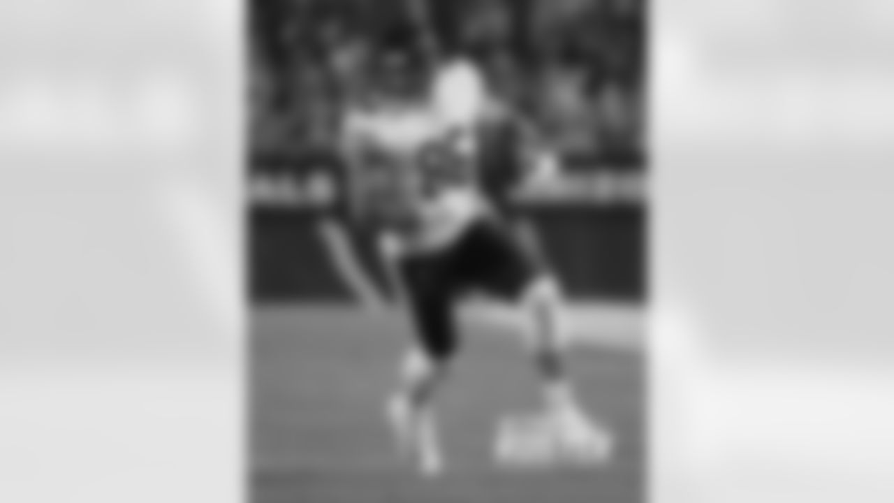 TE Zach Miller