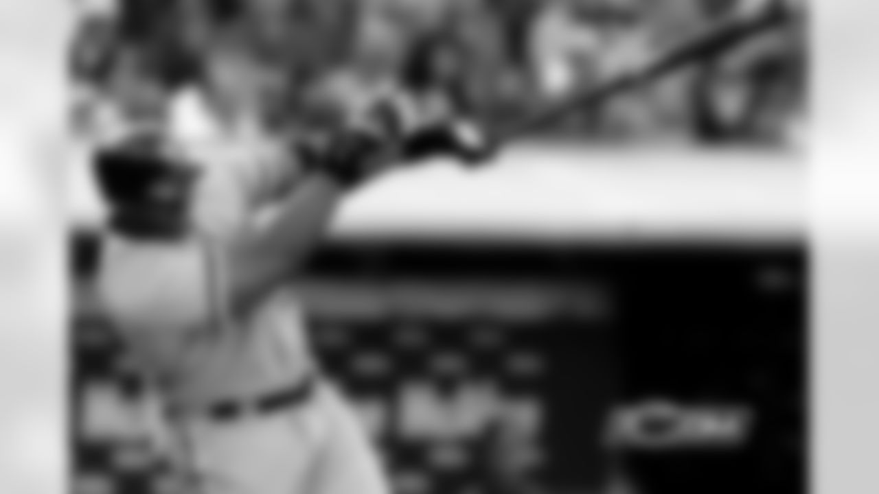 The White Sox Hall of Famer played football at Auburn before injuries forced him to concentrate solely on baseball.