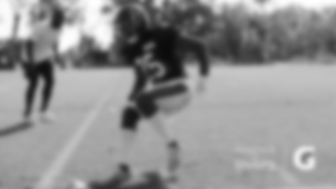 DB Artie Burns