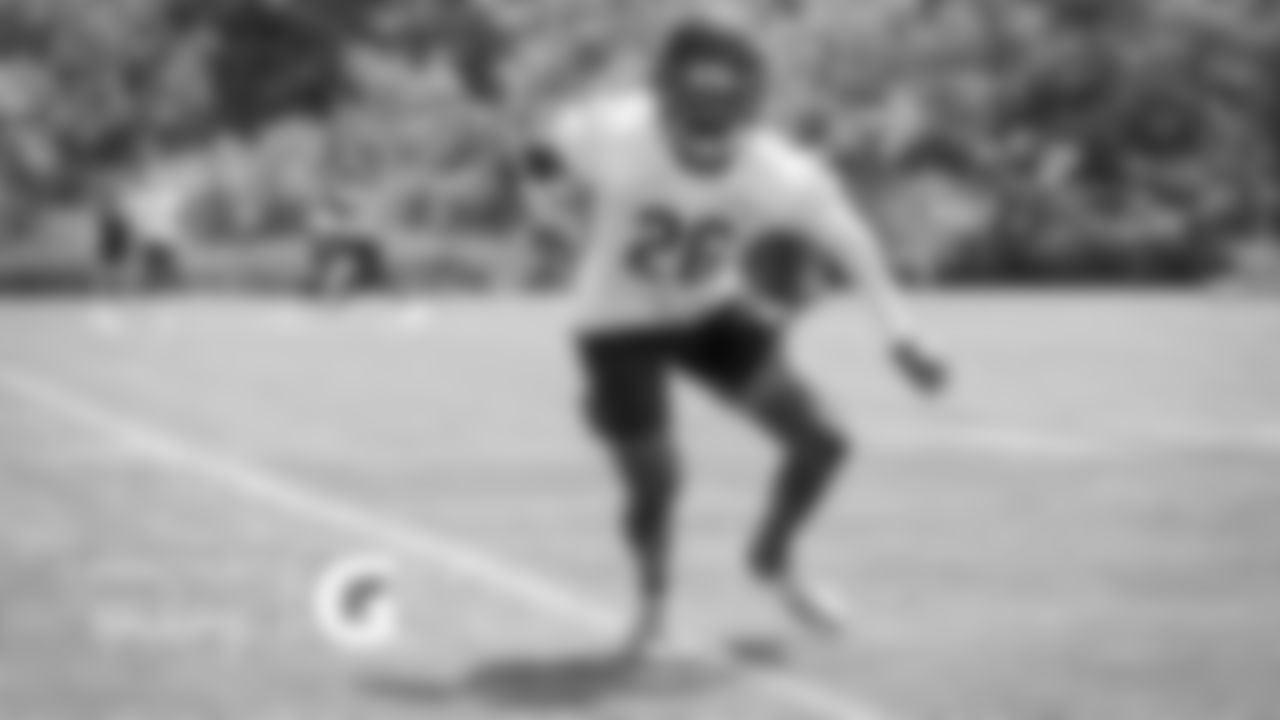 DB Deon Bush