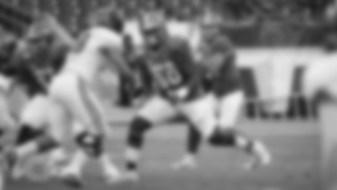 Offensive Lineman Lachavious Simmons - Tennessee State