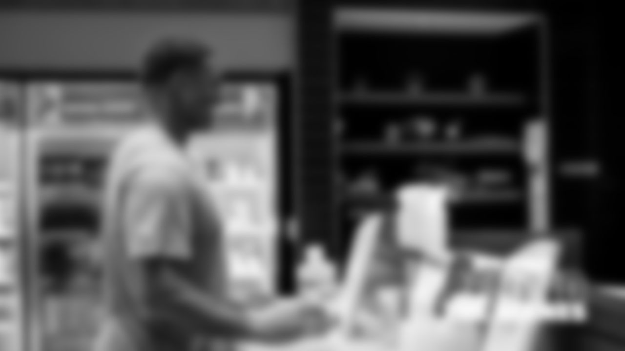 4:06 p.m. | Refueling with a smoothie