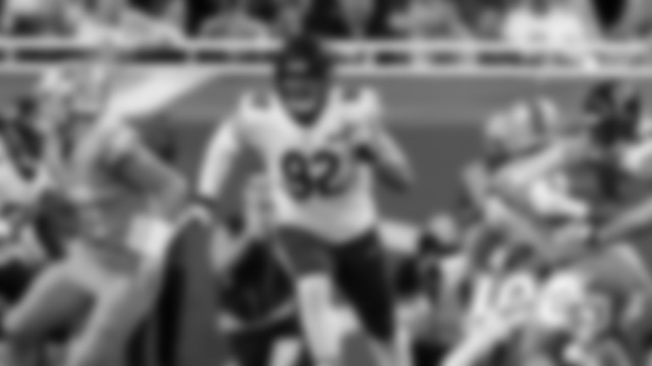 DE Brent Urban - Unrestricted Free Agent