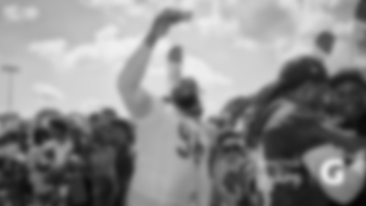 DT Akiem Hicks