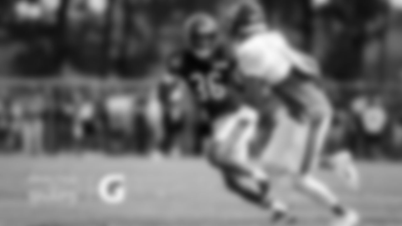 DB DeAndre Houston-Carson