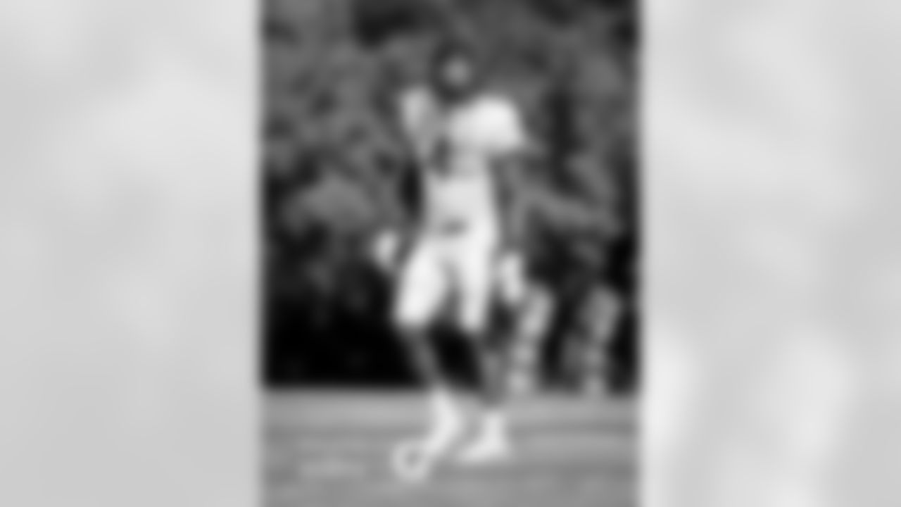 DB Eddie Jackson