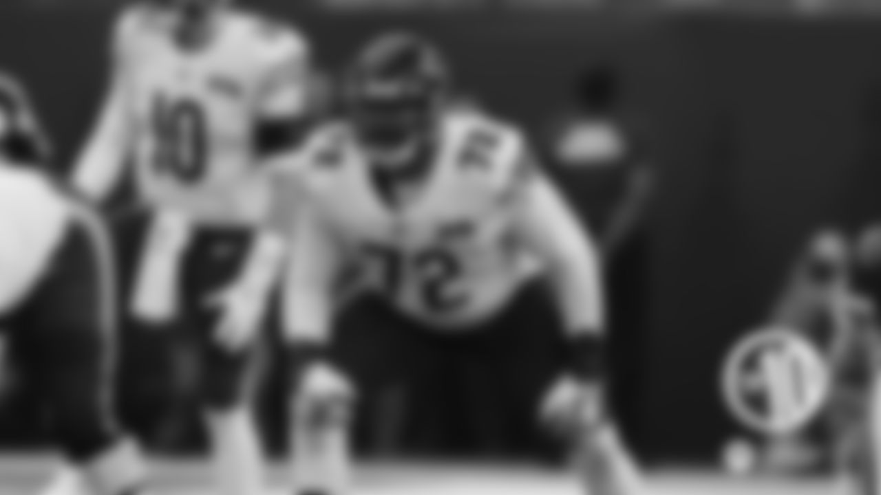 (6) Charles Leno Jr., left tackle (2014)
Leno was selected to his first Pro Bowl last season. Since joining the No. 1 offense in Week 4 of the 2015 season, he has not missed a game, making 61 straight starts.