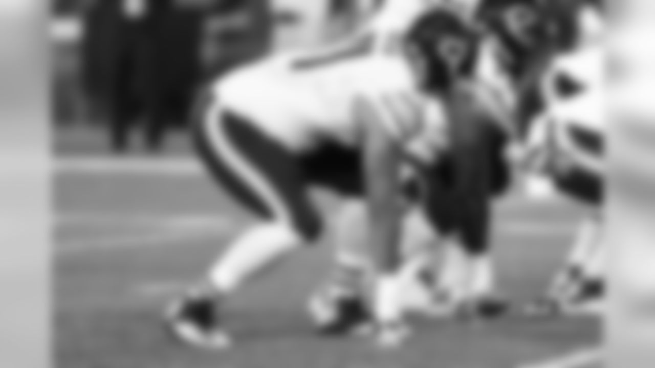 OL Mike Adams