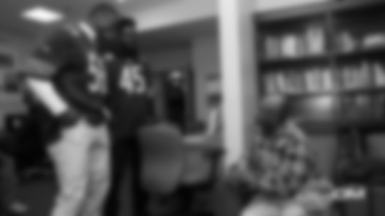Members of the Chicago Bears visit with veterans at Hope Manor, Monday, November 5, 2018, in Chicago, Illinois.