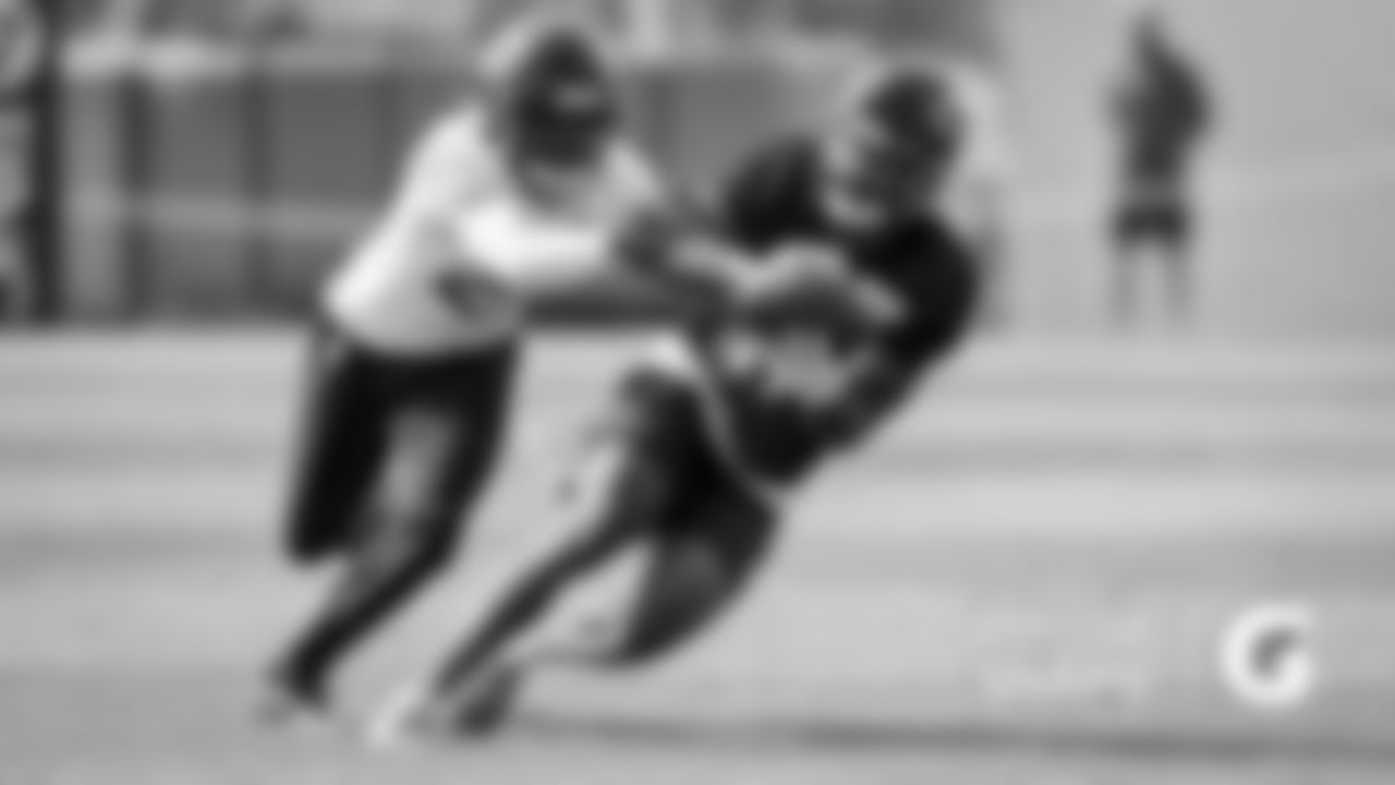 DB Thomas Graham Jr., WR Chris Lacy