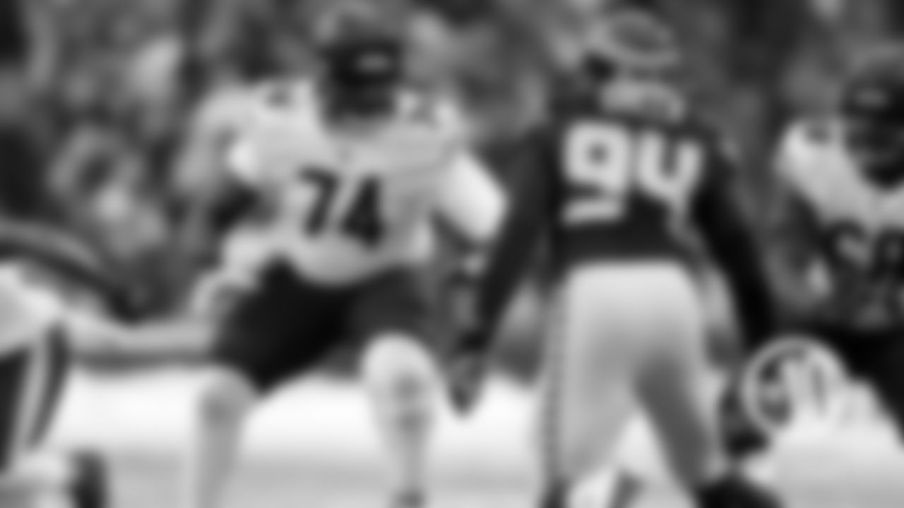 (6) Germain Ifedi, right tackle
The Bears averted disaster two plays before Jimmy Graham's fourth-quarter TD reception when Ifedi alertly recovered a fumble that resulted from a strip/sack of Nick Foles on first-and-10 from the Seahawks' 11.