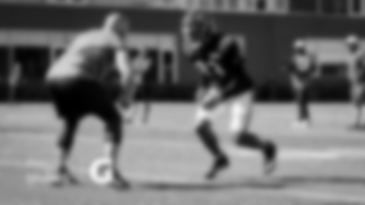 WR Dazz Newsome