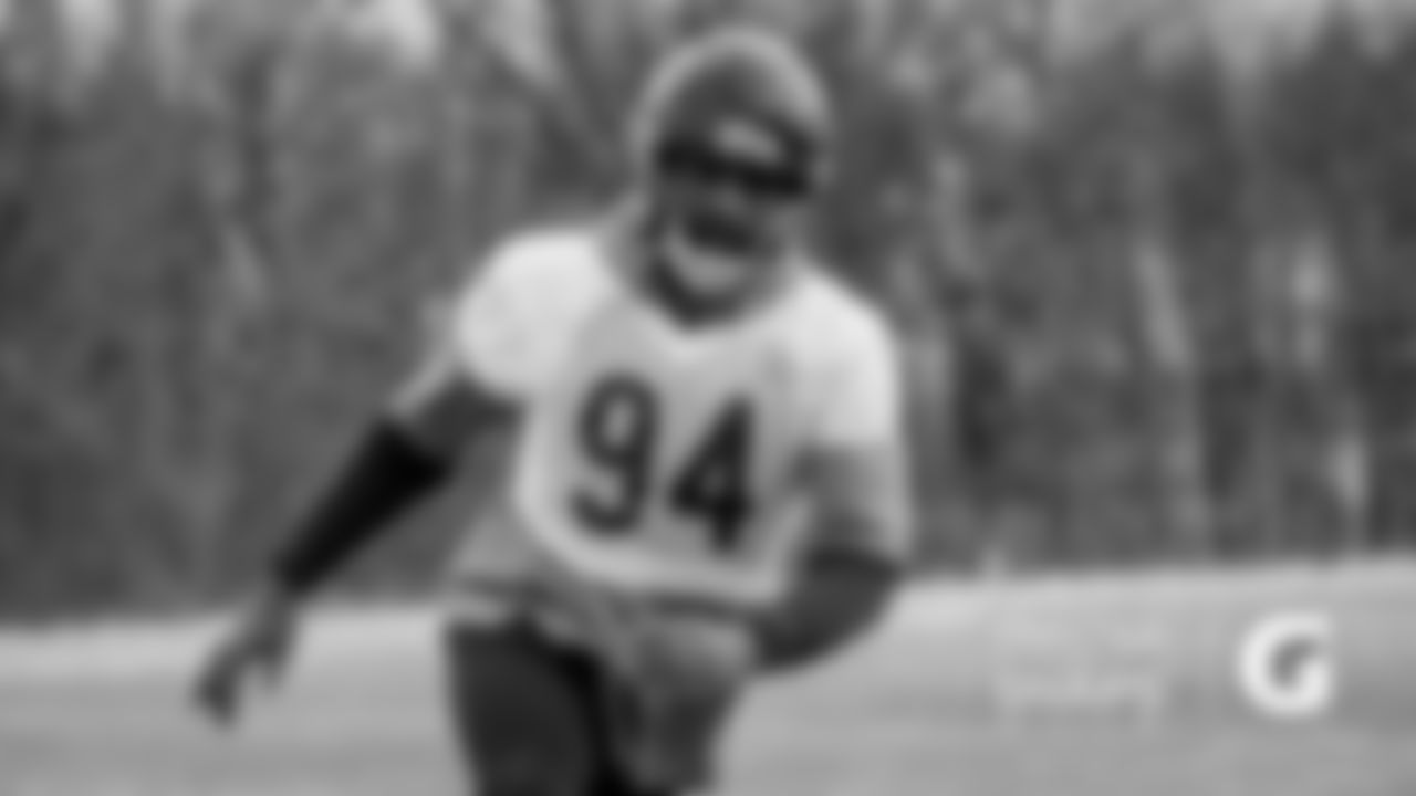 LB Robert Quinn