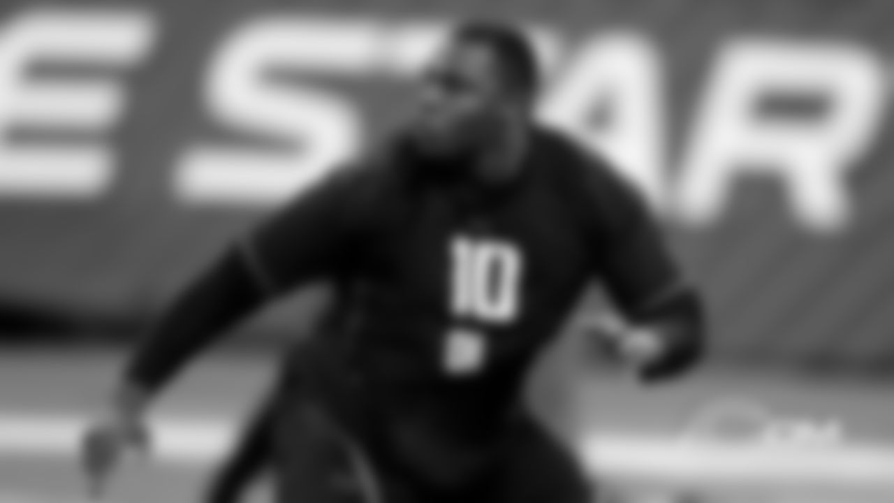 OL James Daniels