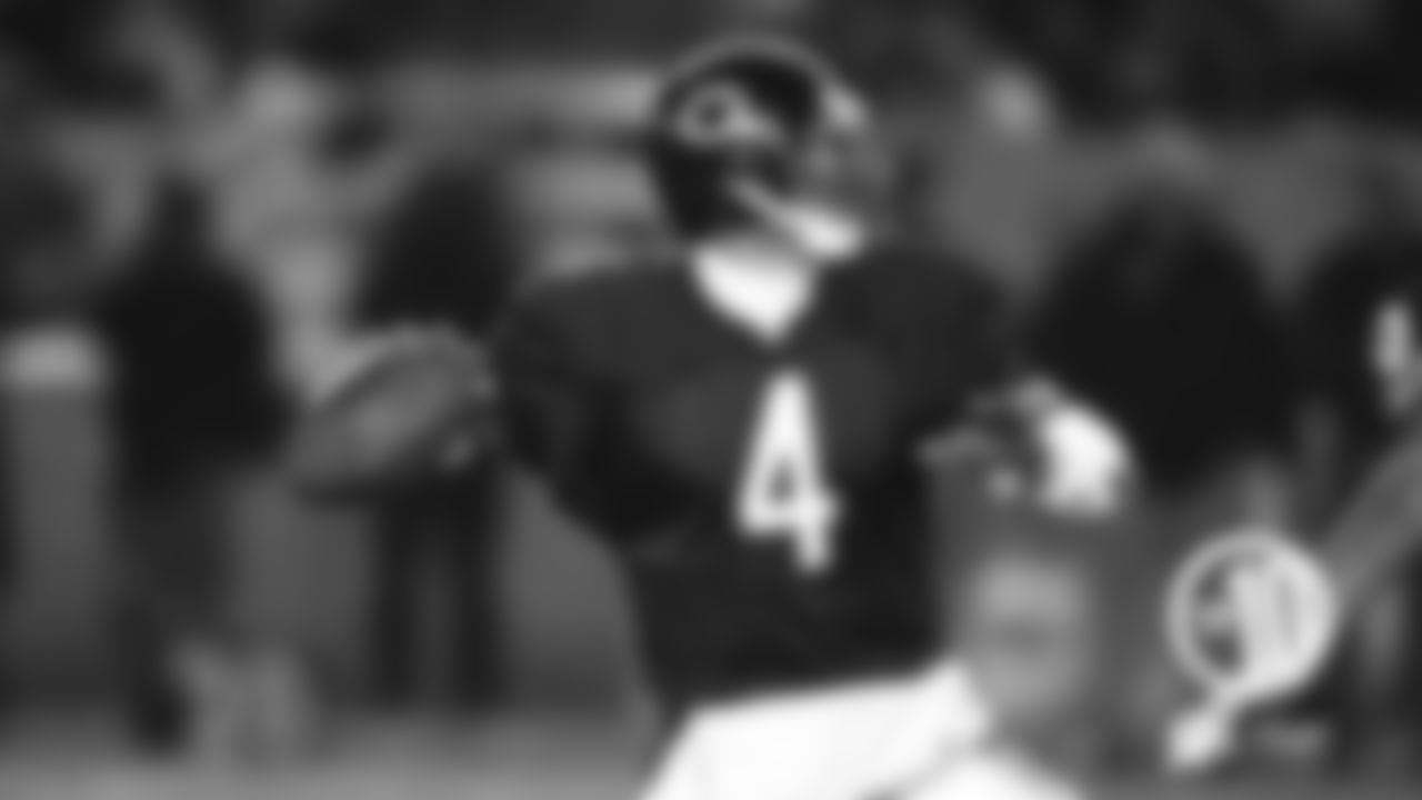 (6) Bears 19, Jets 13 (OT)
Sept. 23, 1991 in Chicago
Jim Harbaugh threw a 6-yard TD pass to Neal Anderson on the final play of regulation and then won the game with a 1-yard touchdown sneak late in overtime on Monday Night Football.